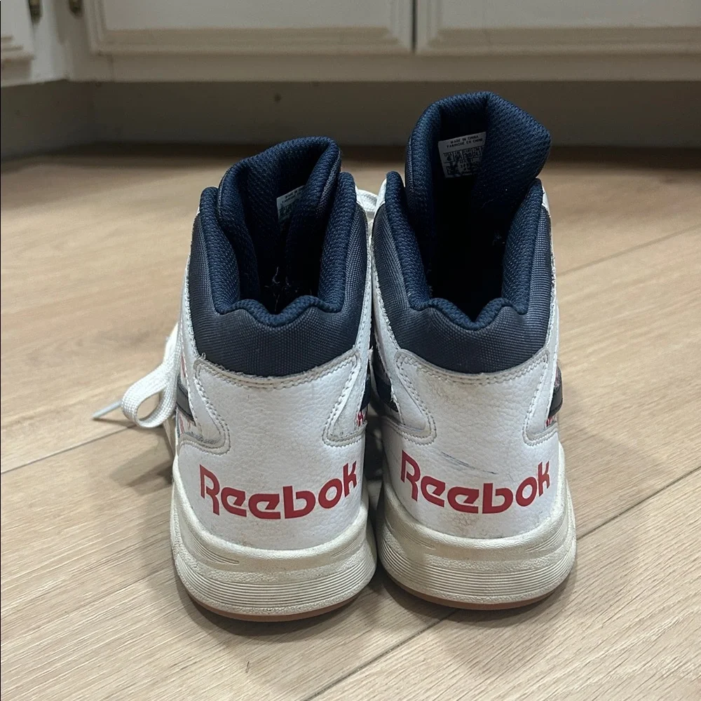 Retro Reebok Mids Size 6